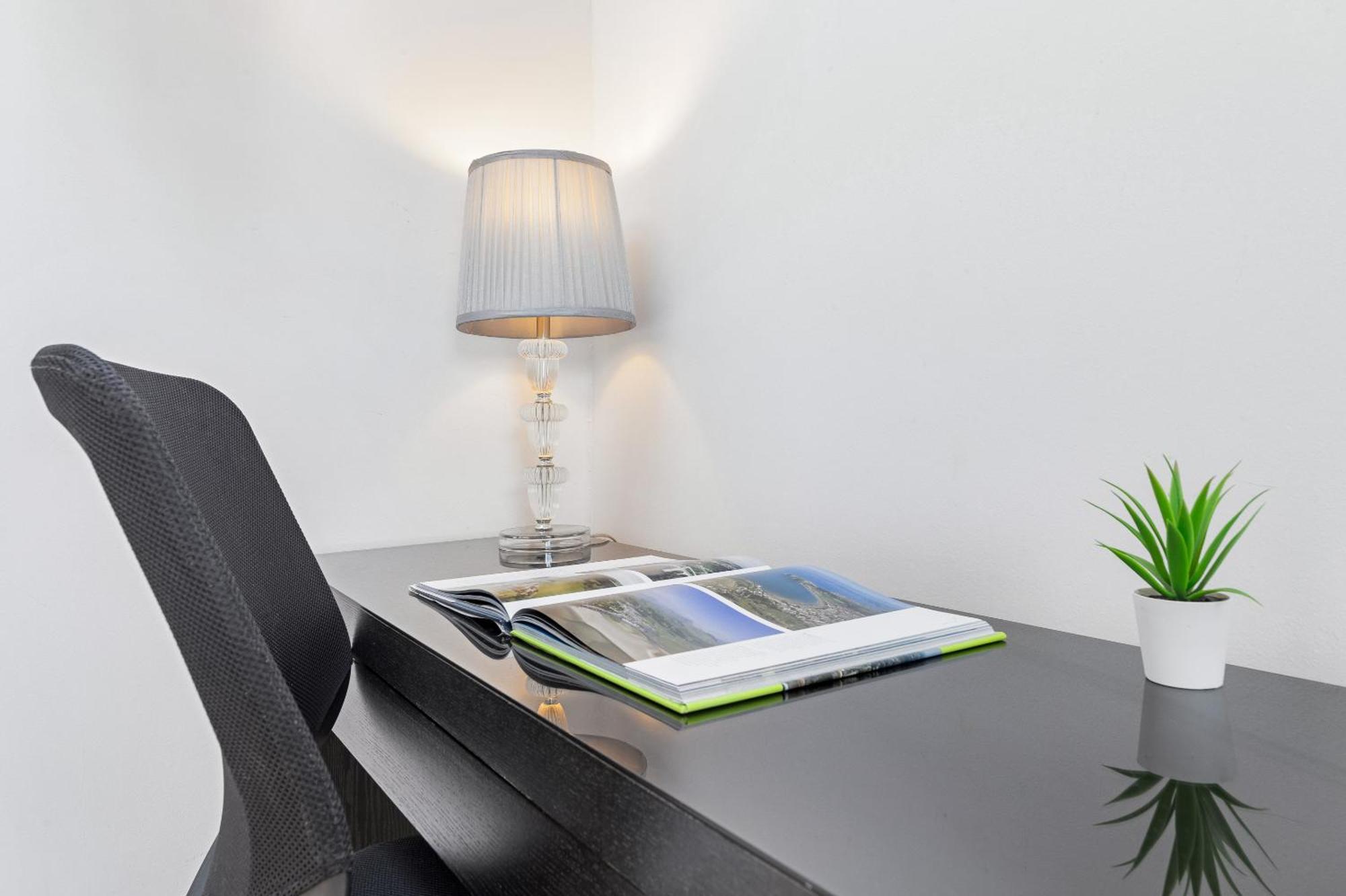 Luxury 4-Bedroom Modern Flat In Central London Steps From Station, Sleeps 9 In Style! Экстерьер фото