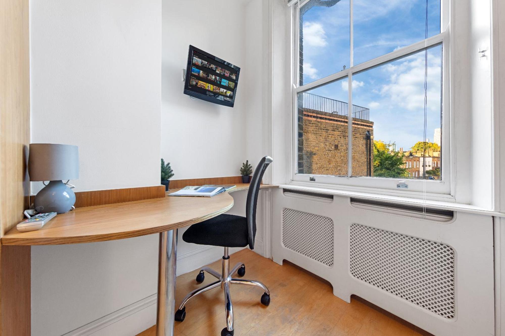 Luxury 4-Bedroom Modern Flat In Central London Steps From Station, Sleeps 9 In Style! Экстерьер фото