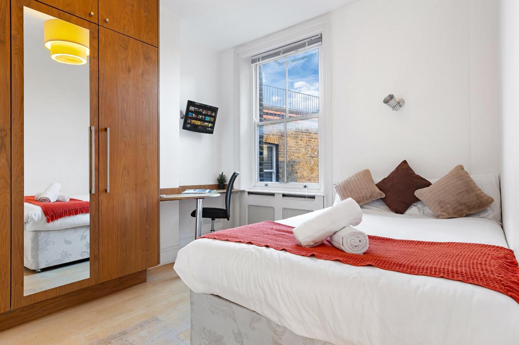 Luxury 4-Bedroom Modern Flat In Central London Steps From Station, Sleeps 9 In Style! Экстерьер фото
